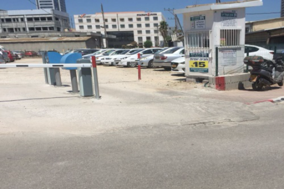 חניון העמל 27, קרית אריה פ